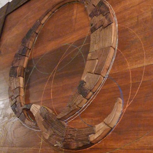 Quadro in legno di arte contemporanea 'Monogramma Q' Dettaglio Quadro in legno 'Monogramma Q' - Dettaglio